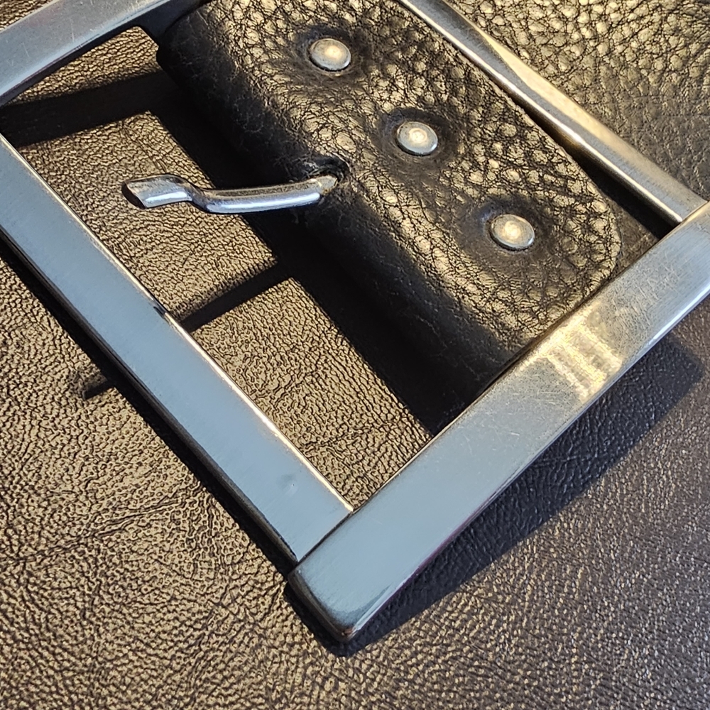 SOLD size 18-22 - wide leather belt, fits waist 35-40in (89-102cm) - M&S Per Una - Picture 12 of 16